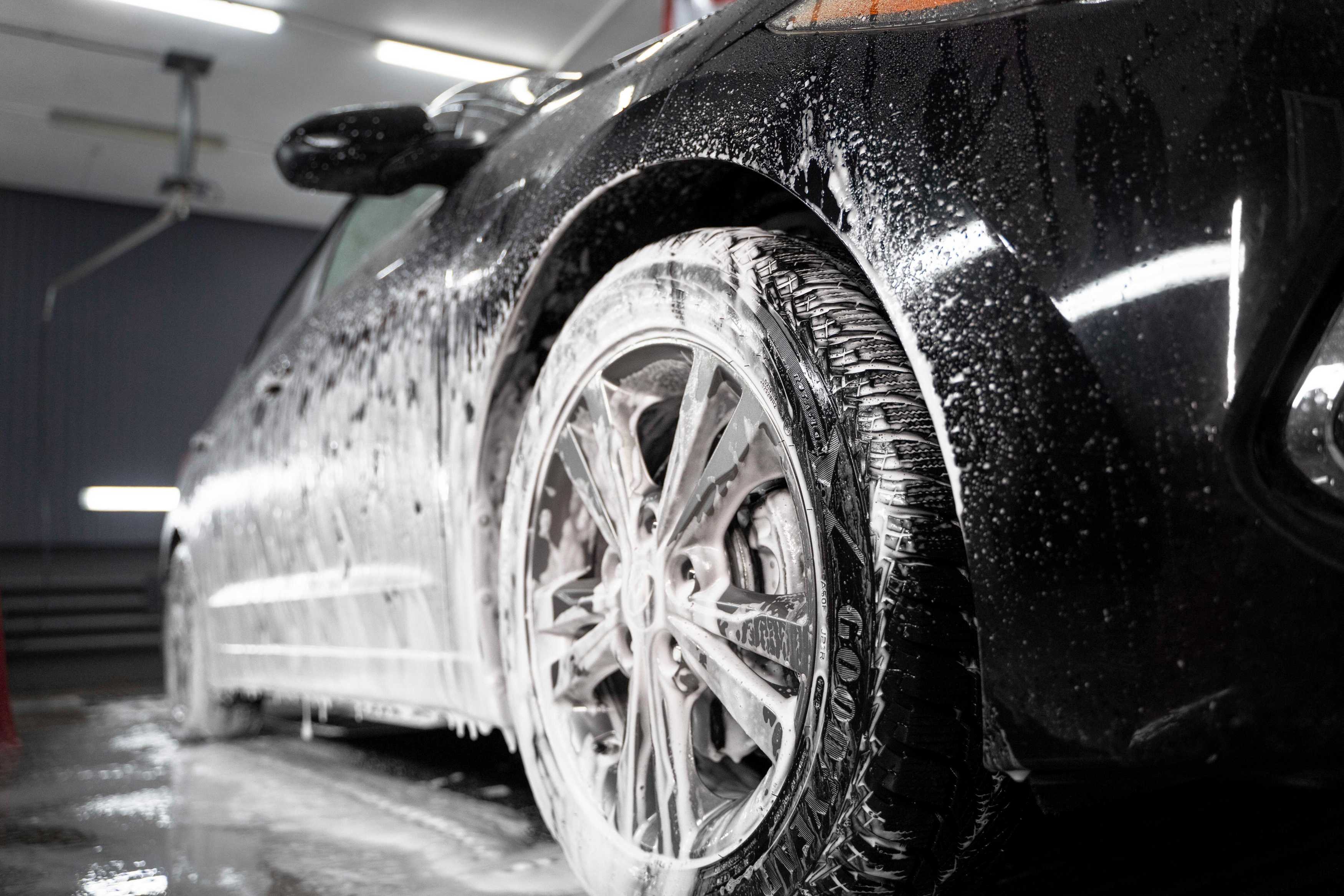uploads/Car Washing Service.jpg